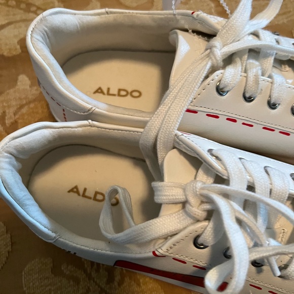Aldo “Hello, my name is” Size 9 Red/White Designor Shoes. - Picture 7 of 7